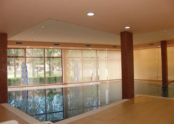 Ξενοδοχείο με διαμερίσματα Happy Σάνι Μπιτς