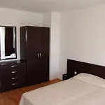 Happy Aparthotel *